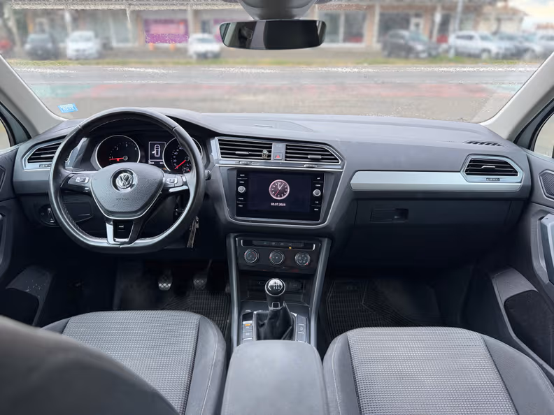VW Tiguan - 21
