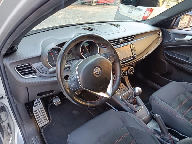 Alfa Romeo Giulietta - 10