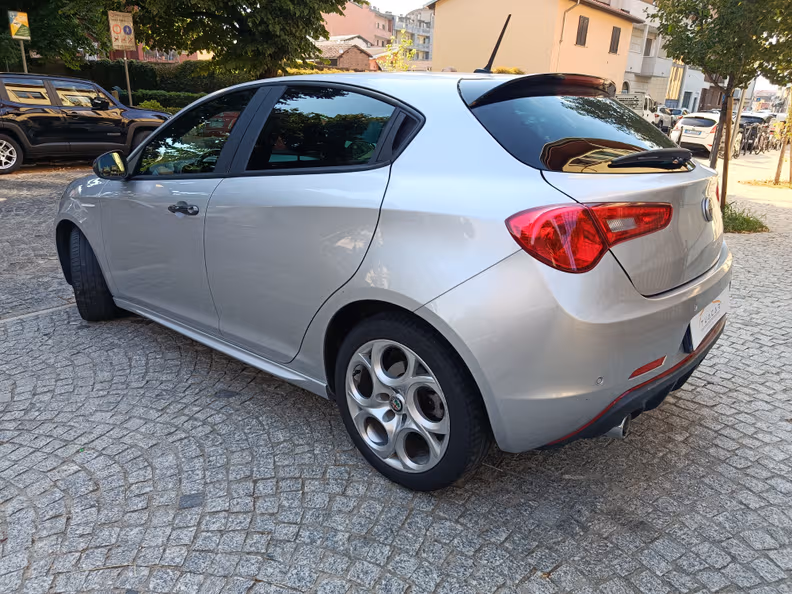 Alfa Romeo Giulietta - 7
