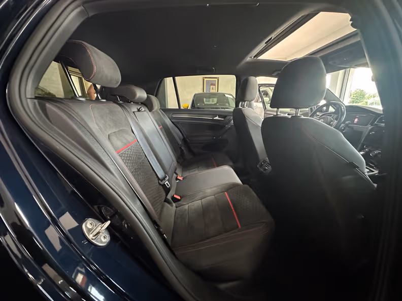 VW Golf - 14