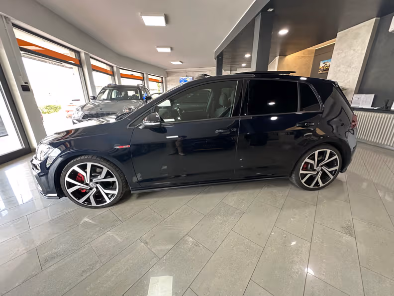 VW Golf - 4