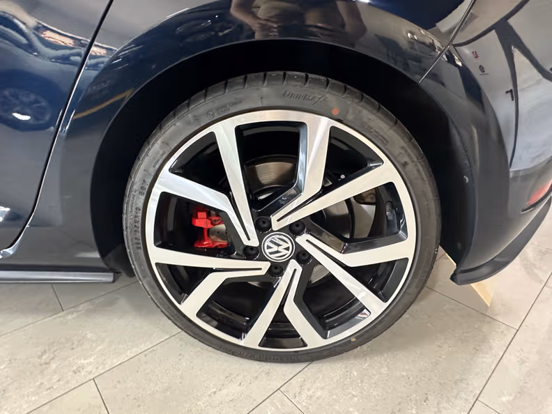 VW Golf - 15