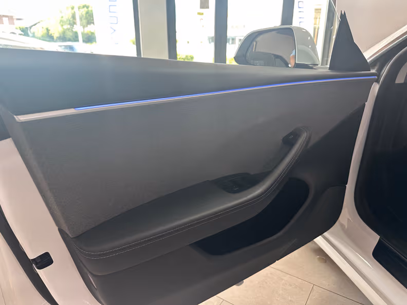 Tesla Model 3 - 15