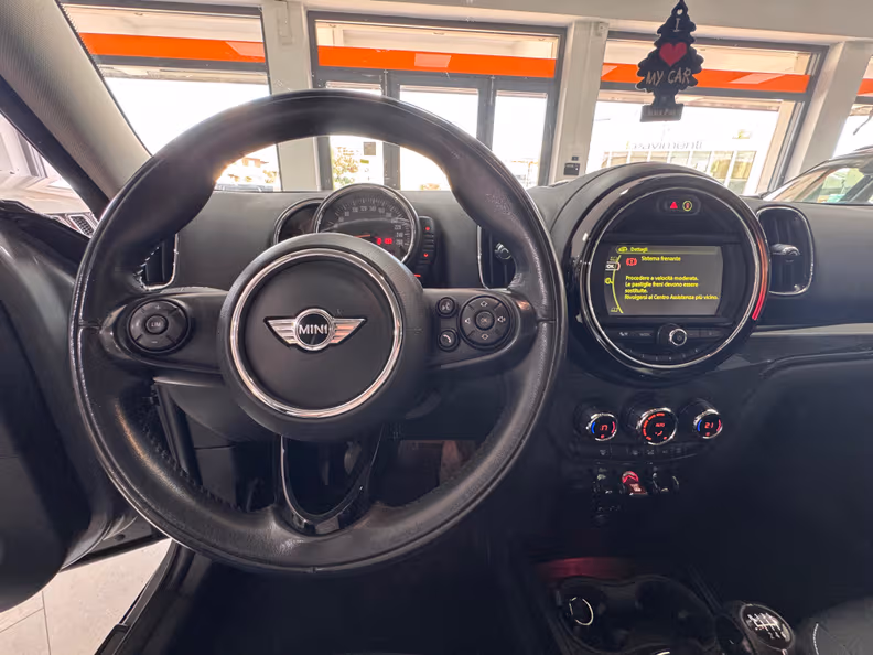MINI Countryman - 8
