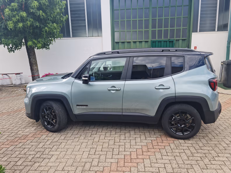 Jeep Renegade - 12