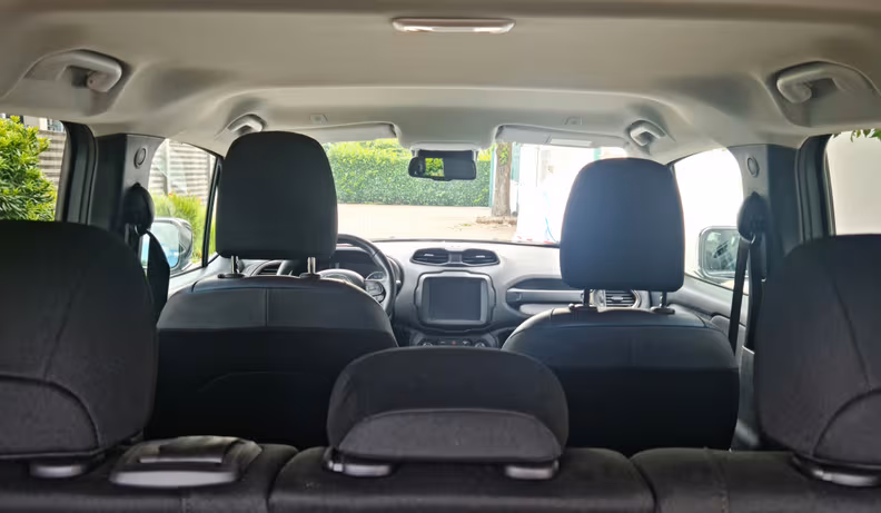 Jeep Renegade - 32
