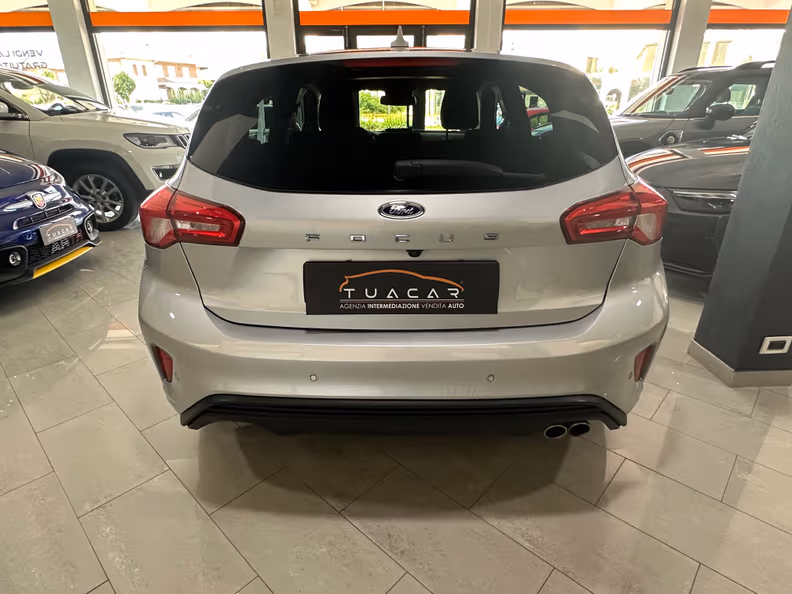 Ford Focus - 4
