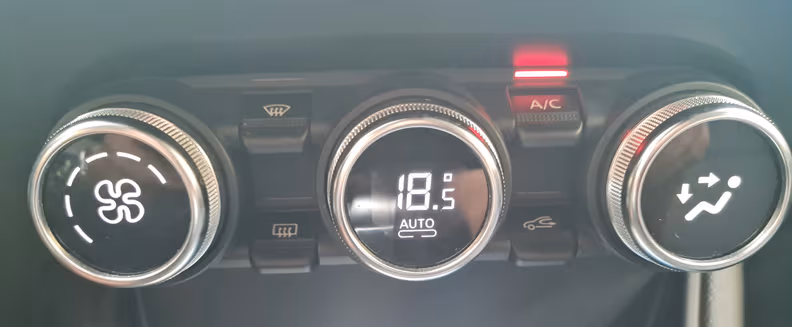 Renault Captur - 28