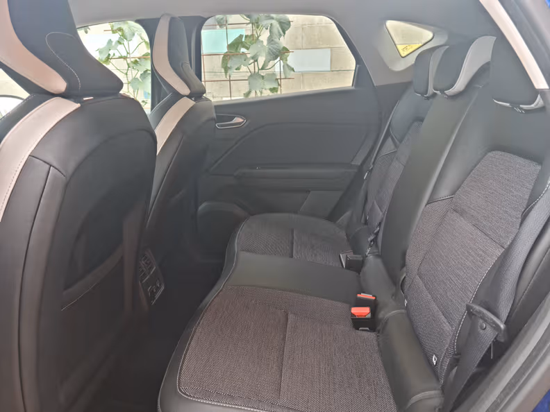 Renault Captur - 10