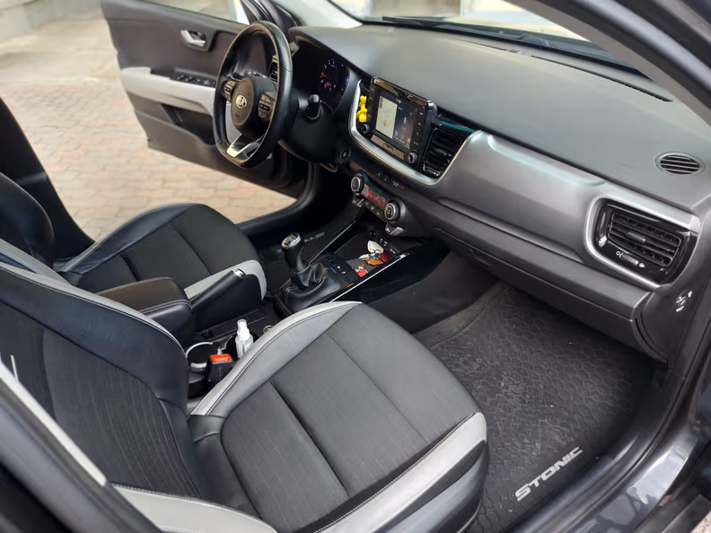 Kia Stonic - 25