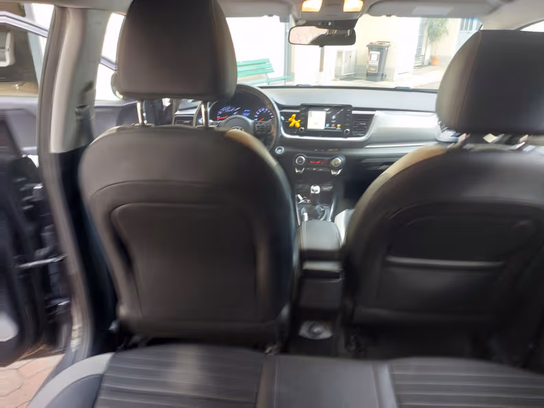 Kia Stonic - 23