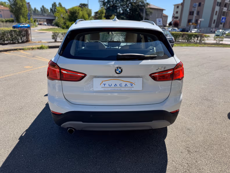 BMW X1 - 4