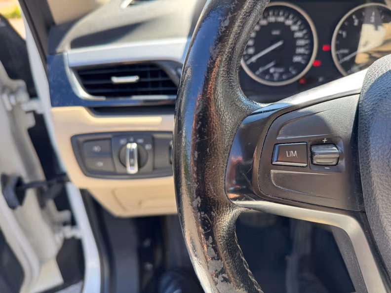BMW X1 - 13
