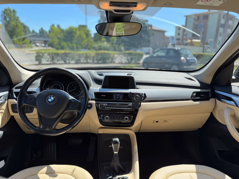 BMW X1 - 15