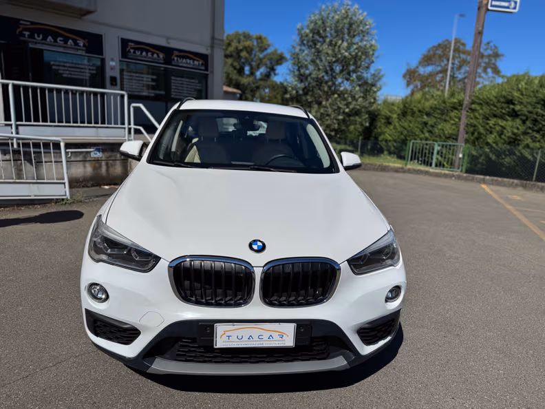 BMW X1 - 8