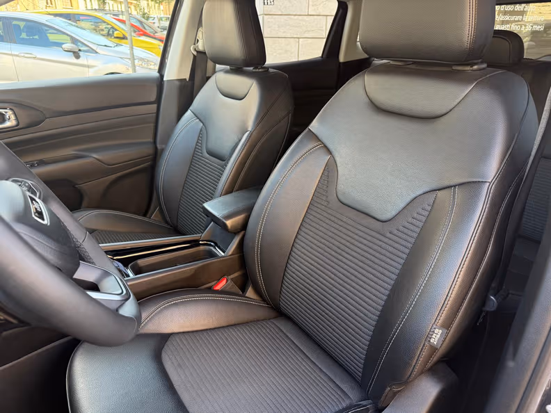 Jeep Compass - 10