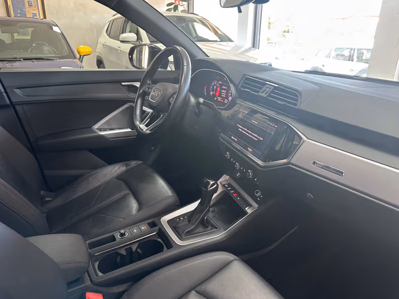 Audi Q3 - 8