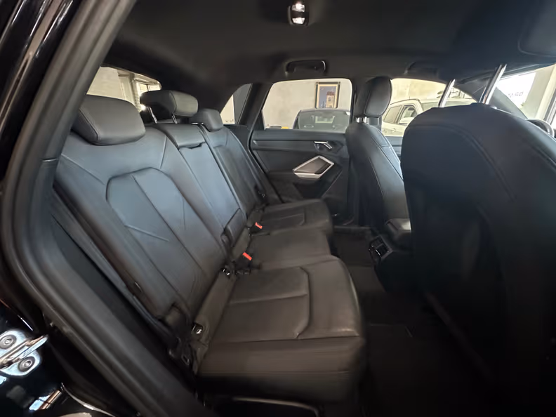 Audi Q3 - 16