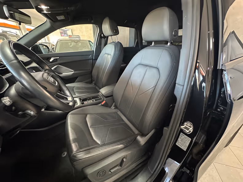 Audi Q3 - 13