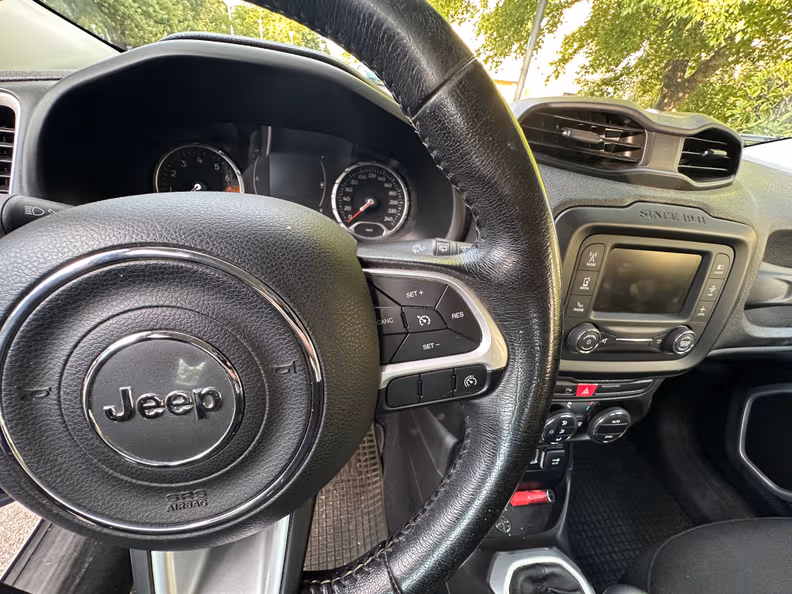 Jeep Renegade - 15