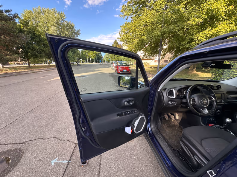 Jeep Renegade - 22