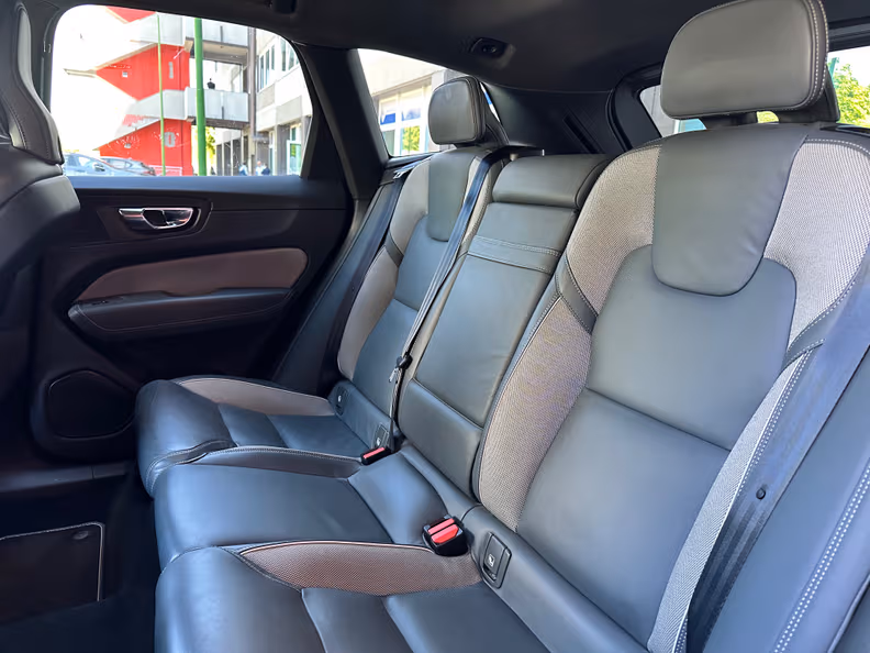 Volvo XC60 - 15