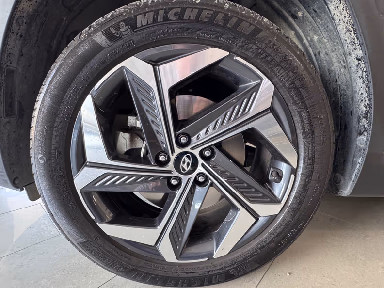 Hyundai Tucson - 14