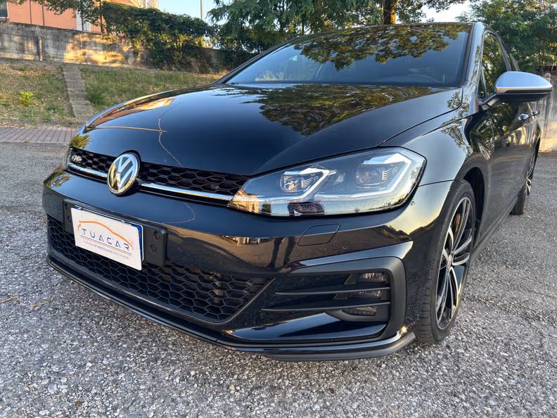 VW Golf - 9