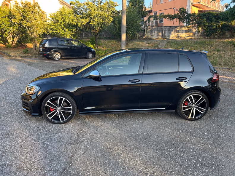 VW Golf - 2