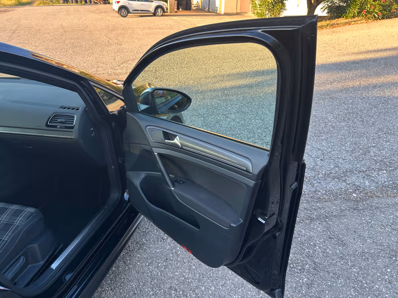 VW Golf - 21