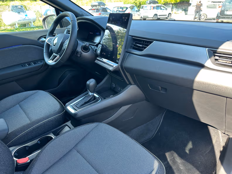 Renault Captur - 16