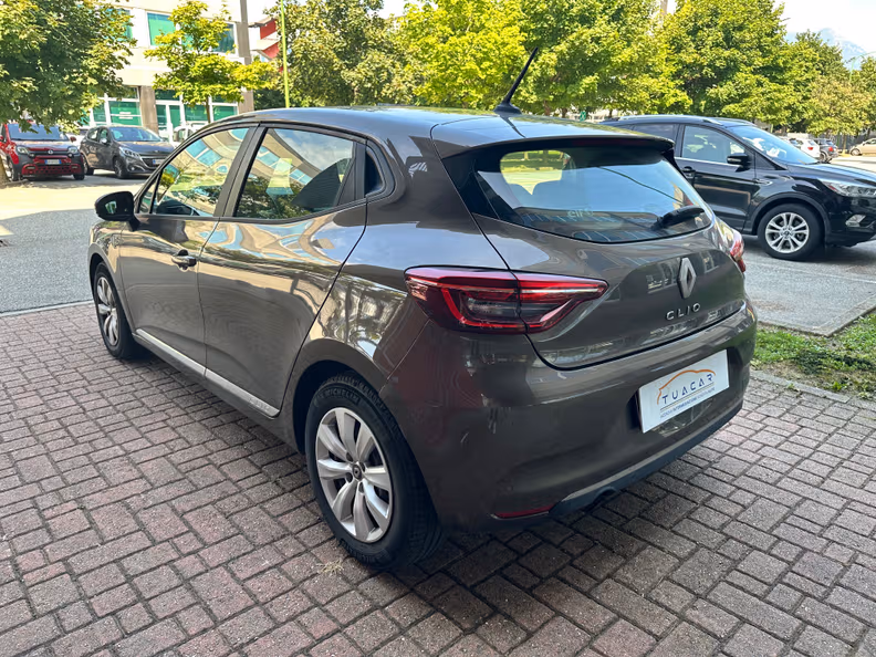 Renault Clio - 5