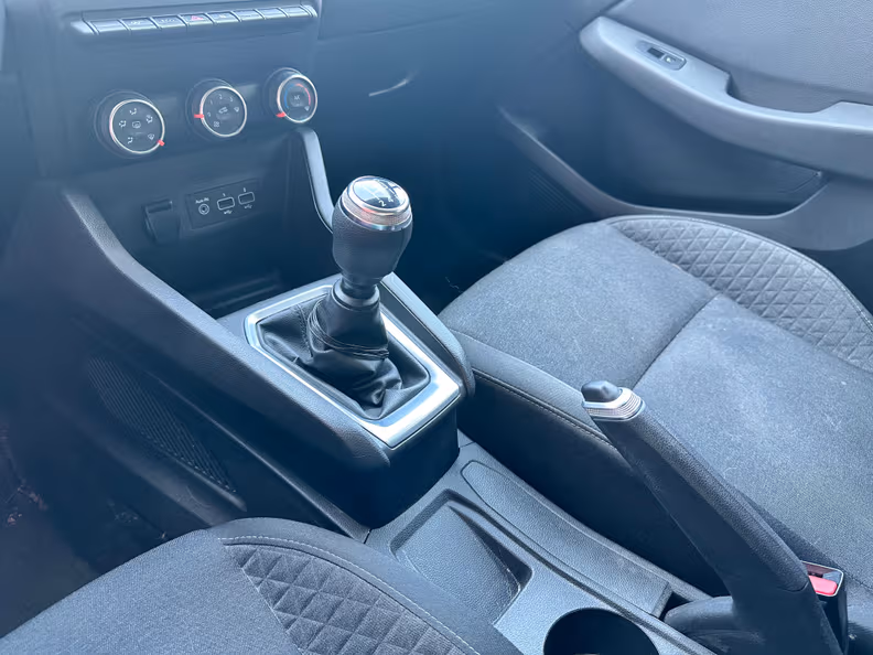 Renault Clio - 22