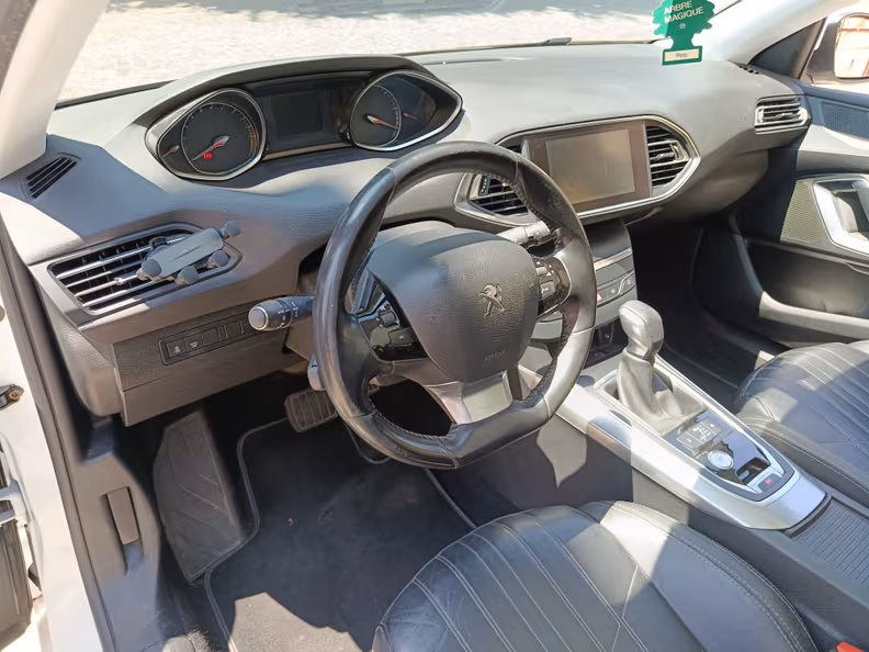 Peugeot 308 - 10
