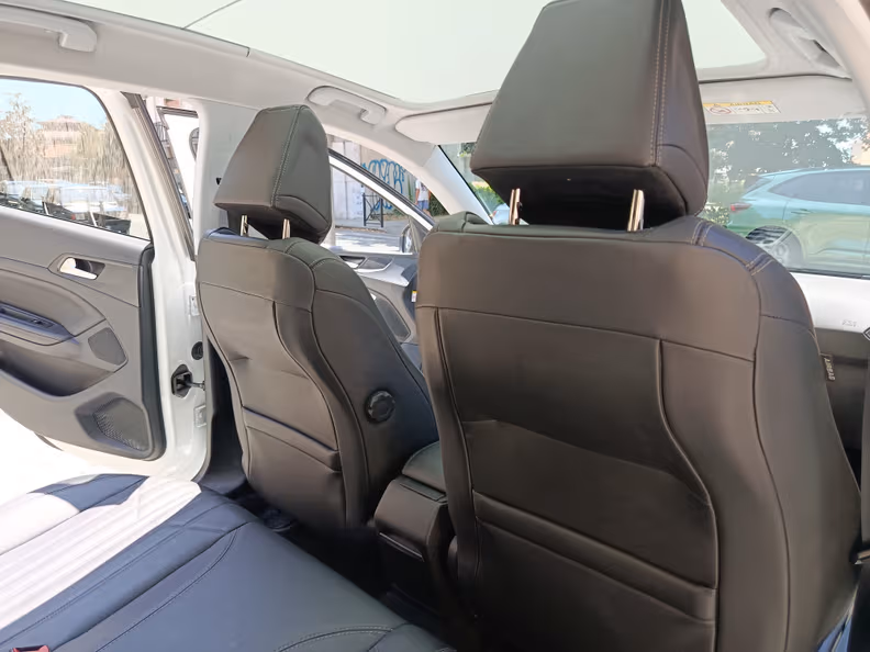 Peugeot 308 - 25