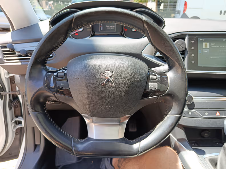 Peugeot 308 - 11