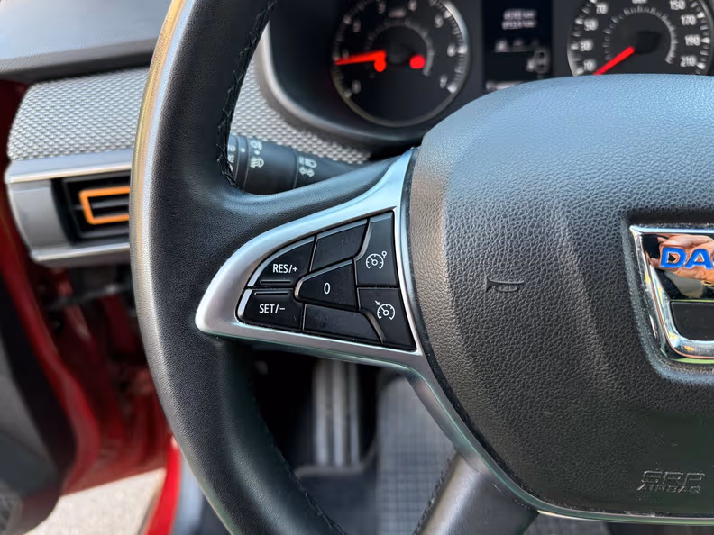 Dacia Sandero - 16