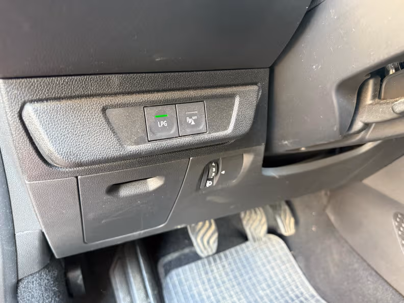 Dacia Sandero - 28