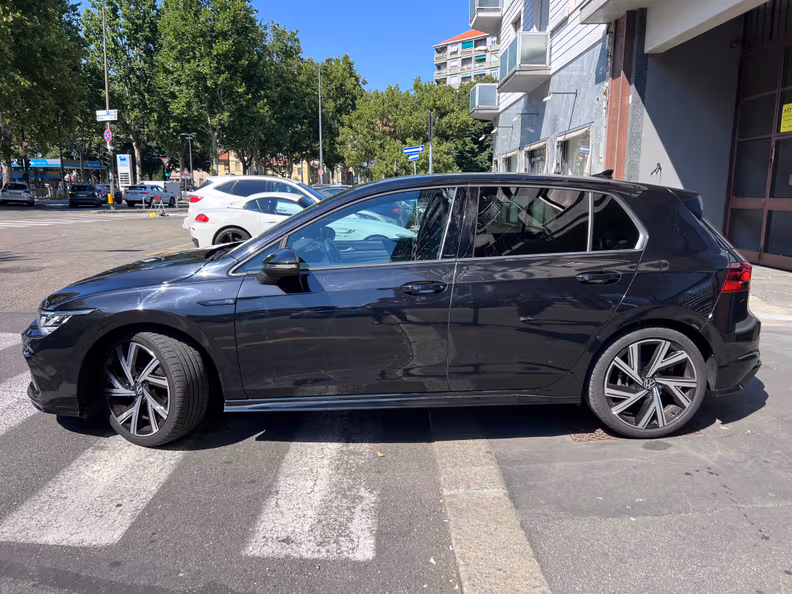 Volkswagen Golf - 18