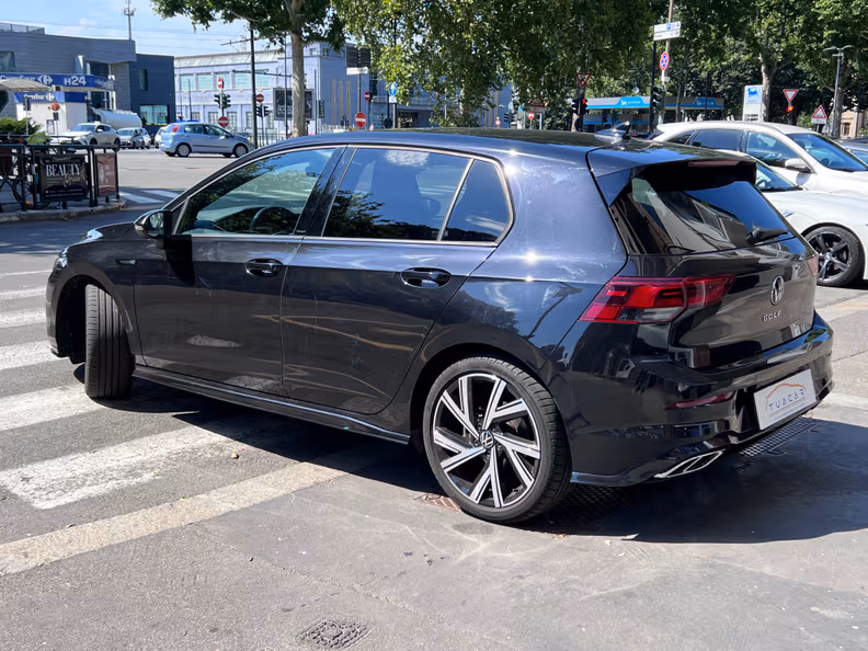 Volkswagen Golf - 6