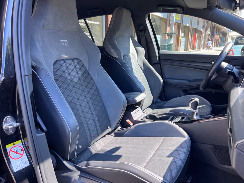 Volkswagen Golf - 13