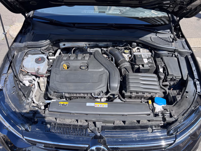 Volkswagen Golf - 27