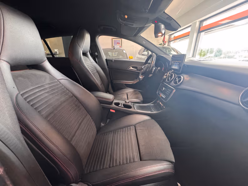 Mercedes-Benz CLA-Class - 12