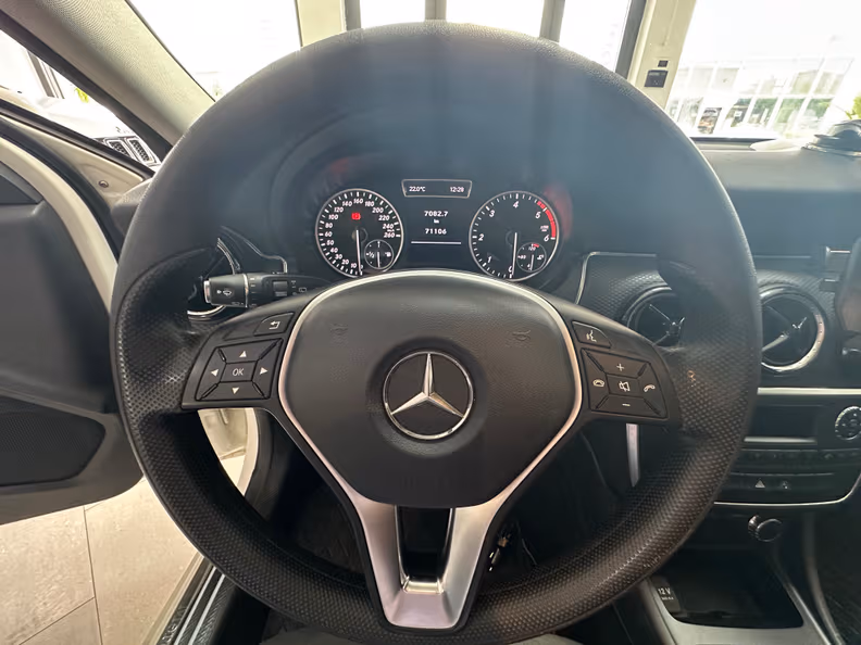 Mercedes-Benz A-Class - 11