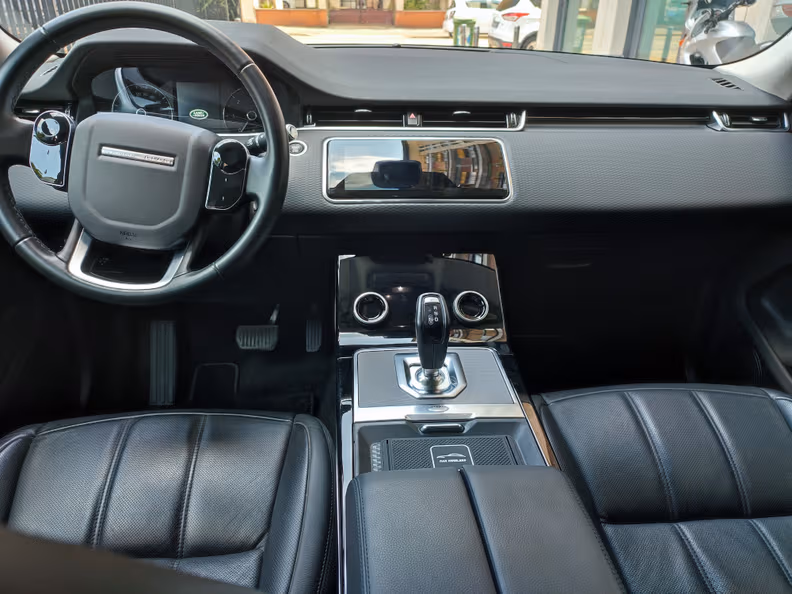 Land Rover Range Rover Evoque - 11