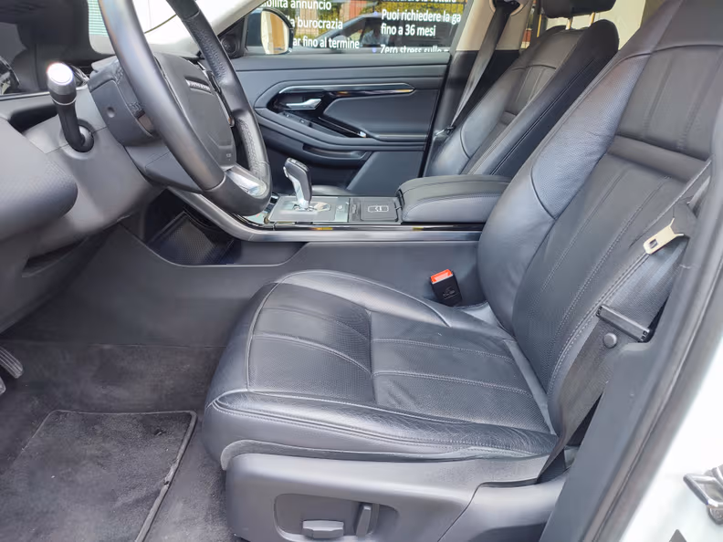 Land Rover Range Rover Evoque - 8