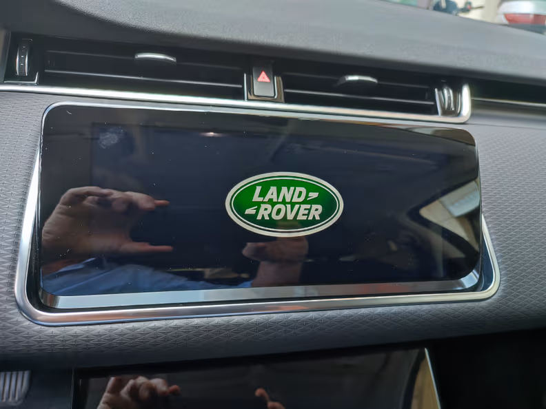 Land Rover Range Rover Evoque - 12