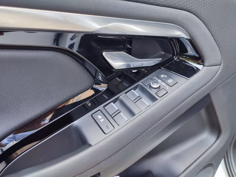 Land Rover Range Rover Evoque - 14