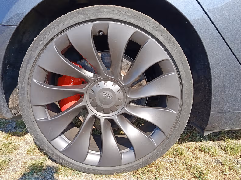 Tesla Model 3 - 41