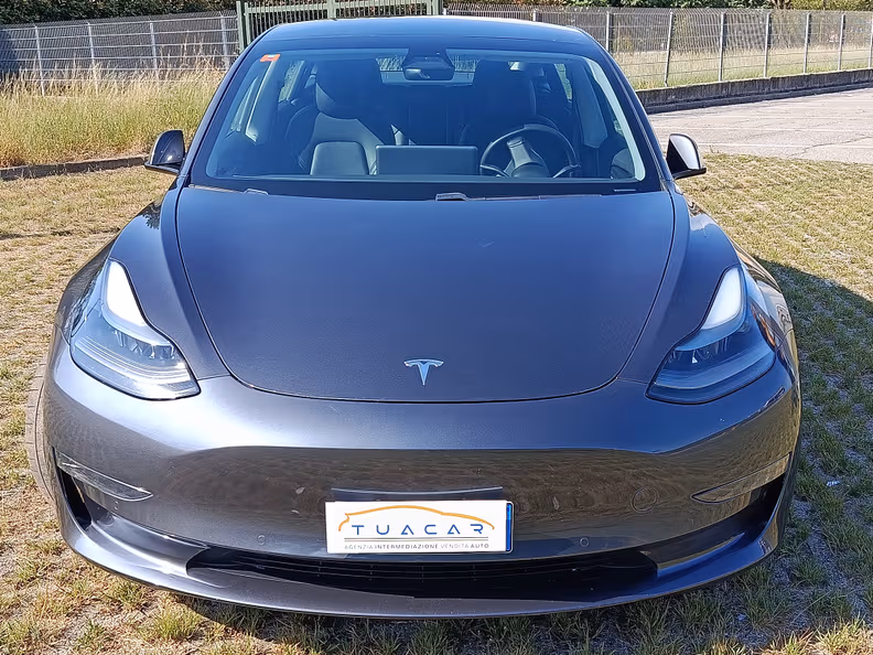 Tesla Model 3 - 2